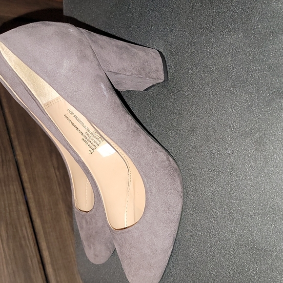 Heels - Picture 2 of 6